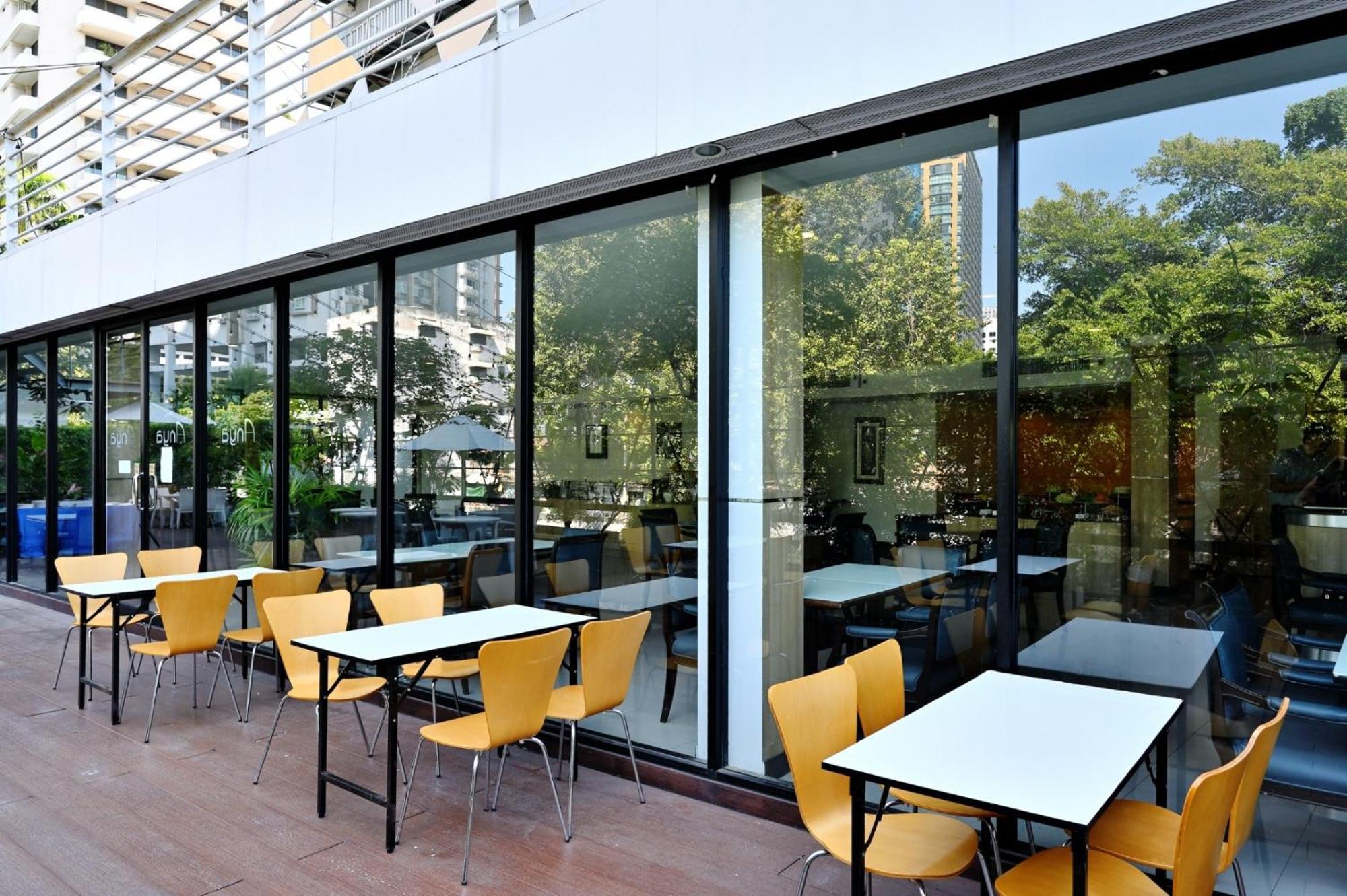 Отель Anya Nana At Sukhumvit Бангкок Экстерьер фото