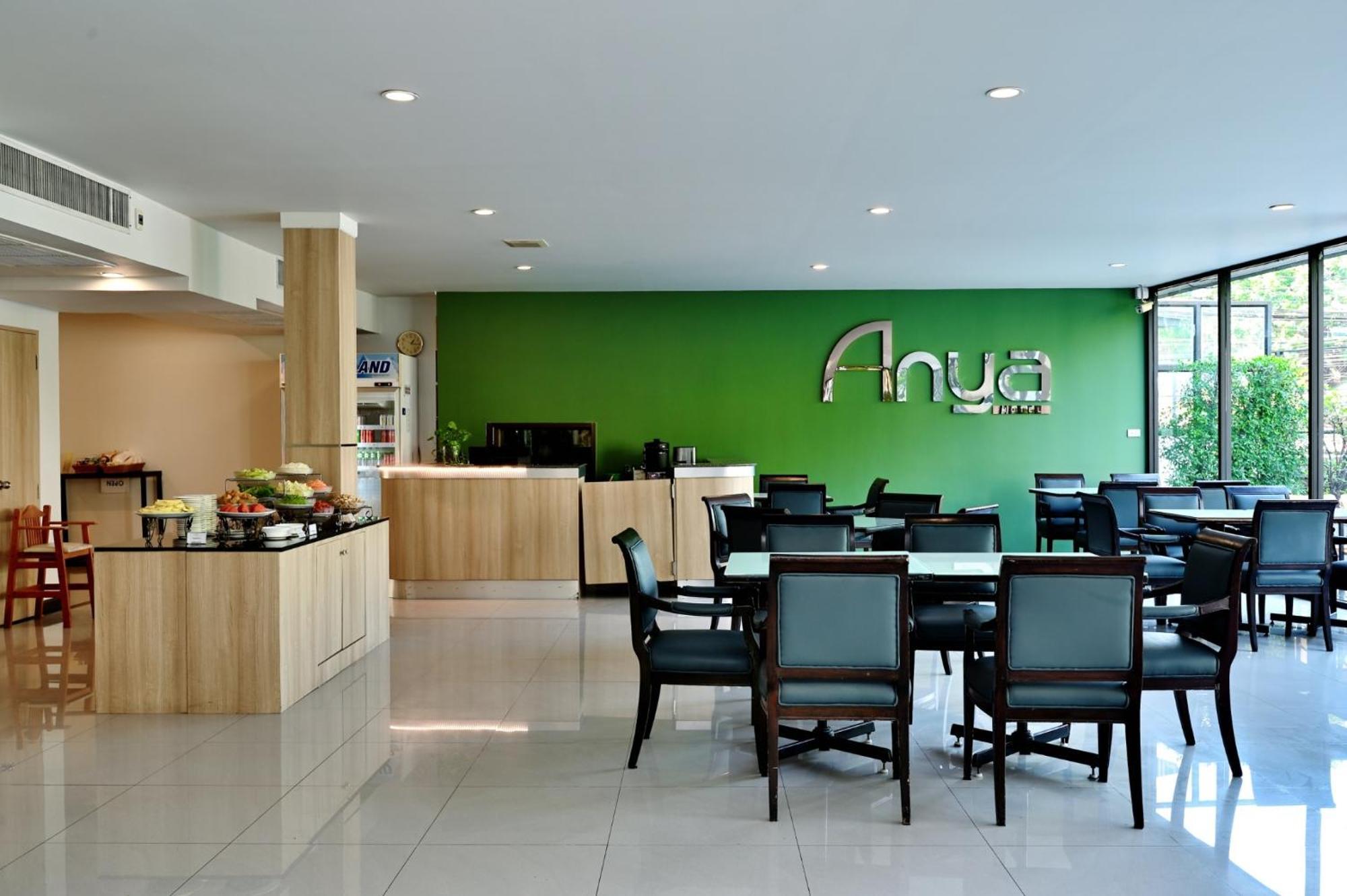 Отель Anya Nana At Sukhumvit Бангкок Экстерьер фото